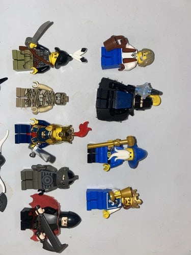Massive Castle Minifigure & Accessories Lot Of 21 Figures + Armor Stands!