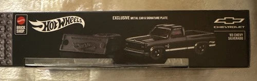 Mattel Brick Shop Hot Wheels '83 Chevy Silverado 225pc Set Metal Car Plate
