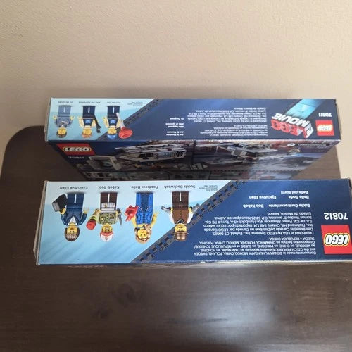 LEGO The LEGO Movie sets : The Flying Flusher (70811) & Creative Ambush (70812)