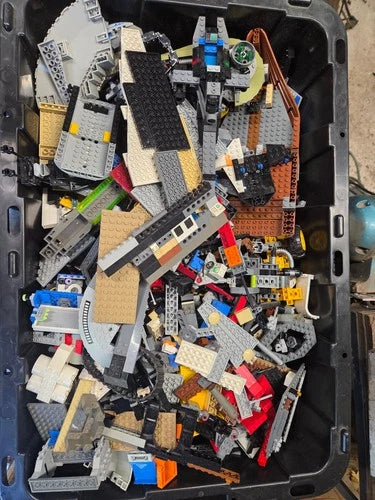 Lego Bulk Lot Sold By Weight. Assorted Components, incomplete sets etc READ DESC