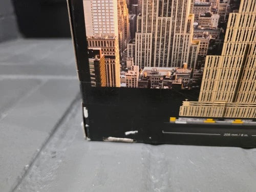 Lego Architecture Empire state building 21046 New in Sealed Box, 1767 pcs