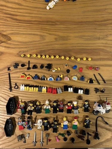 LEGO Vintage Rare Minifigure Lot, Pharoah, Castle, Pirates, Mobster, Police Bike