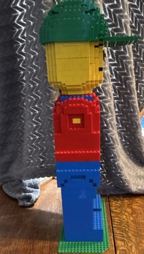 LEGO 3723 Minifigure Statue 20" Lrg Sculpture 90% Complete w/ Original Stickers