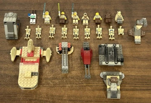 MEOW Pieces/Minifigures/Partial Sets From Star Wars Late 90s Early 00s *As Is*