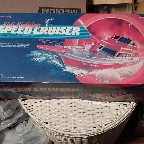 Radio Shack Fire-Fighting Speed Cruiser Electric RTR RC Boat 60-4072