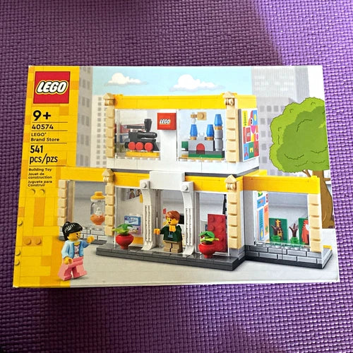 LEGO Brand Store 405747 ￼new sealed 541 pieces ￼￼