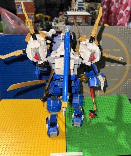 LEGO NINJAGO Jay's Titan Mech 71785 794pc Brick Separator Jay 9+