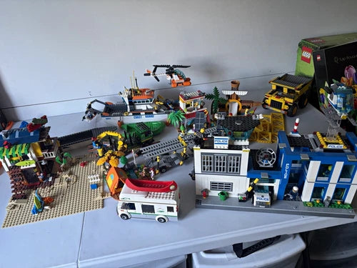 MEOW City Prebuilt Sets!