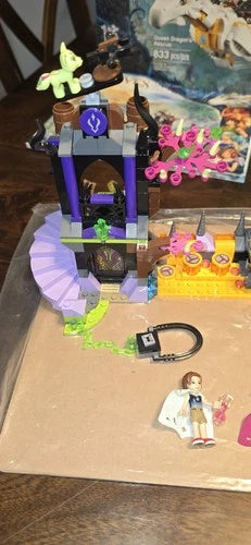 LEGO Elves 41179 Queen Dragon's Rescue 833 pcs 9-12 Box Used 100% COMPLETE w box