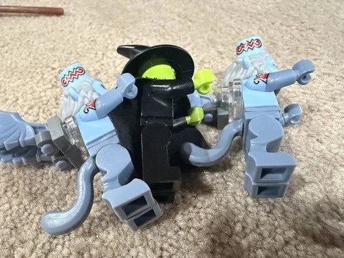 LEGO Flying Monkeys and Wicked Witch mini-figures 70917