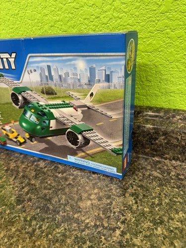 LEGO City (60101) Airport Cargo Plane BRAND NEW And FACTORY SEALED