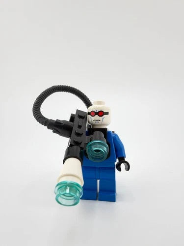 MEOW Batman Mr. Freeze & Henchman Minifigures bat011i bat012 7783 Batcave 2006