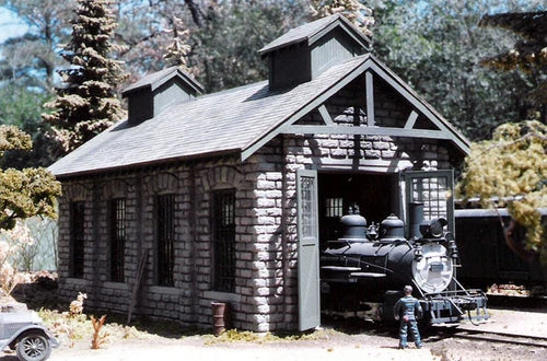 O ,On30 ,On3 ,BIG SPRINGS ENGINE HOUSE ,Resin building kit ,brand new reissue