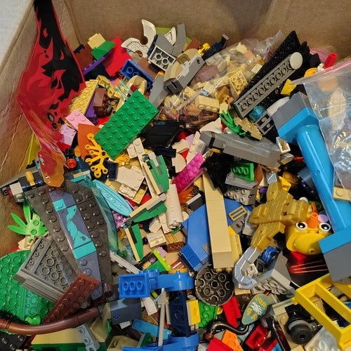 MEOW Bulk Lot 6+ lbs Mixed Bricks Pieces Assorted Sets Ninjago Friends City