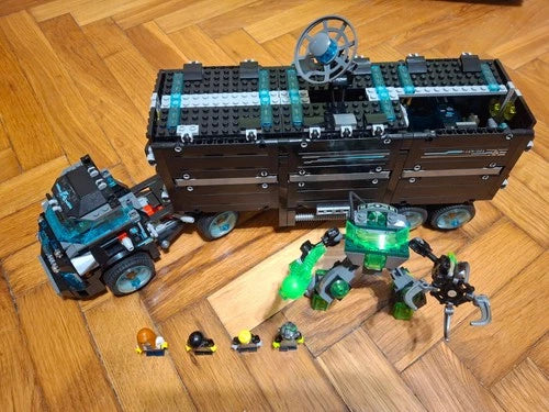 LEGO Ultra Agents 70165 Ultra Agents Mission HQ - ~95% Complete, Minifigs, Manua