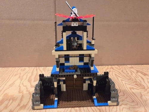 LEGO set 3053, Castle Ninja Emperor's Stronghold, USED