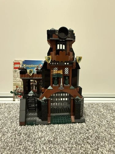 LEGO Kingdoms: Prison Tower Rescue (7947) W/ 3 Minifigures and Manuals Rare