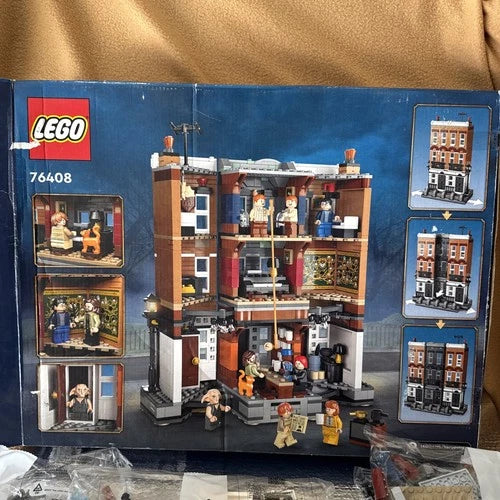 LEGO Harry Potter 12 Grimmauld Place 76408 INCOMPLETE 1083 pcs Age 8+ Box READ M