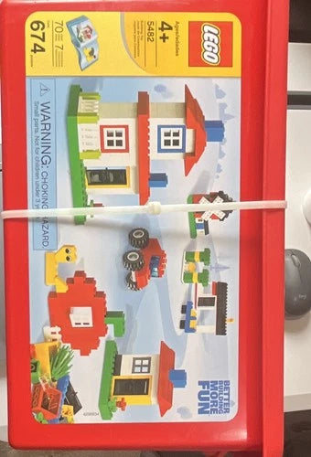 LEGO Ultimate LEGO Town Building Set 674 70 pcs 100% complete