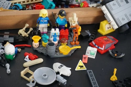 Lego lot 2 1/4 Lbs. The Big Bang Theory, Star Wars,Octan, Cars, wheels,Minifigs