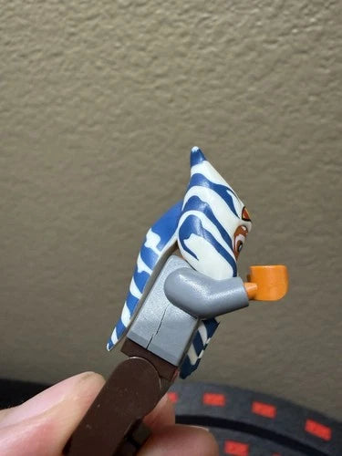 LEGO® Star Wars Ahsoka Tano Minifigure Adult Jedi Rebels 75158 sw0759 READ R