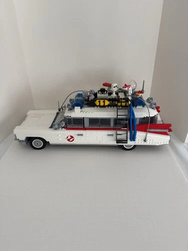LEGO Icons Ghostbusters ECTO-1 Set 10274 2352 Pieces Vehicle Car Model