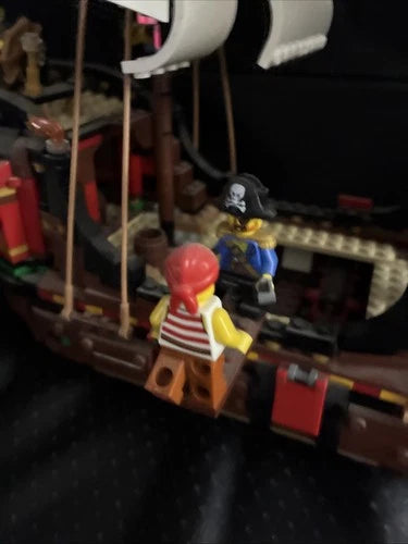 Lego Pirate Ship Already Built Sold As Is Some Loose Pieces At The Bottom