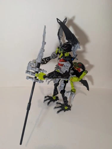 100% complete & Retired MEOW Bionicle: Warriors Set 8952 MUTRAN & VICAN