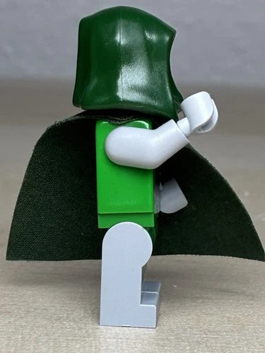 MEOW Marvel Super Heroes: Dr. Doom Minifigure sh0052 76005 2013 (Excellent)