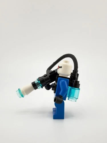 MEOW Batman Mr. Freeze & Henchman Minifigures bat011i bat012 7783 Batcave 2006