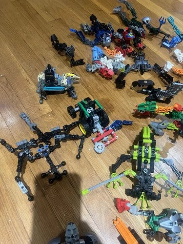 Large LEGO Vehicles and Bionicos Mixed A Lot. Parts and Pieces Read Description