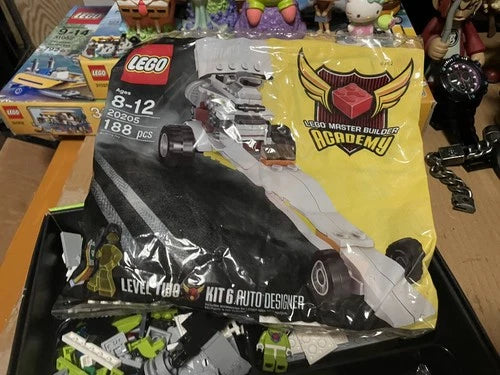 LEGO Master Builder Academy- Design Kits 1-6 Lego 20204 20203 books and bricks