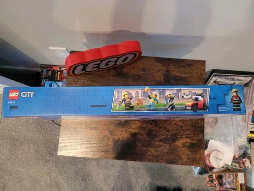 MEOW#60374 FIRE COMMAND TRUCK NEW SEALED FREE SHIP LOWER 48