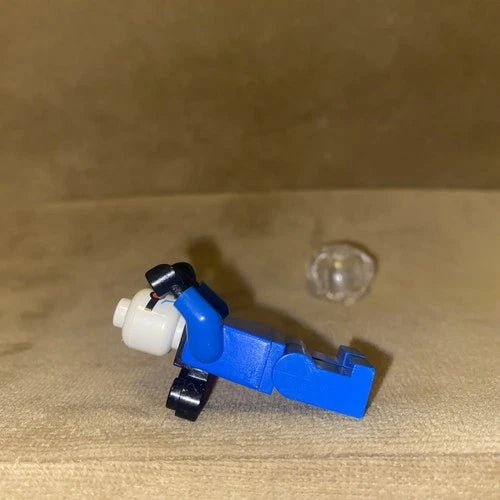 LEGO Mr Freeze Minifigure 7783 Missing Armor