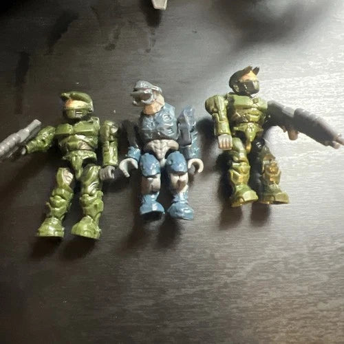 Mega Bloks Halo Original UNSC Warthog 96805 - 99% complete - broken part
