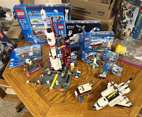 LEGO City Space LOT 3368, 3367, 3366, 3365 98% complete