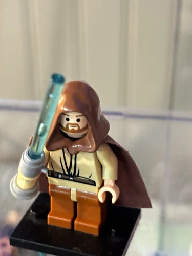 LEGO Star Wars Obi-Wan light up with cape and blue lightsaber