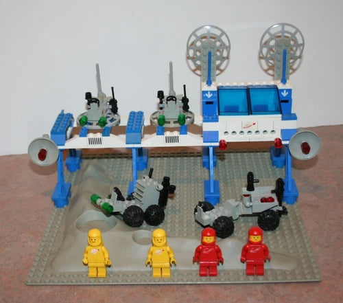 Vintage 1983 Lego 6930: Classic Space Supply Station - 99% Complete!