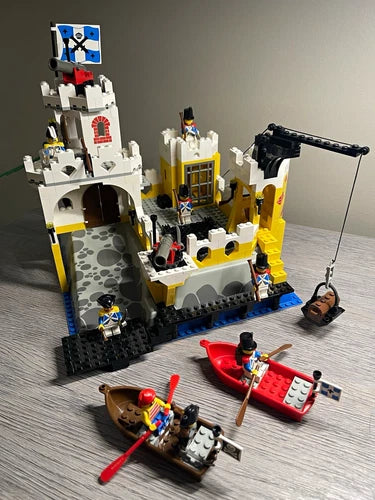 LEGO Pirates 6276 Eldorado Fortress 1990 Complete Set w/ Original Box Art Cutout
