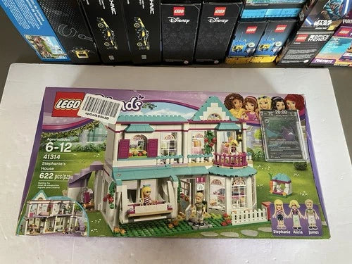MEOW FRIENDS: Stephanie's House (41314) New Sealed Free Ship Box Damaged
