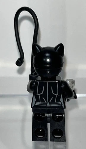 LEGO Batman Batcave Clayface Invasion 76122 CATWOMAN Minifig Red Goggles NICE