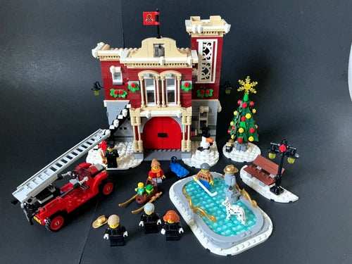 Lego Creator: Winter Village Fire Station (10263) Complete