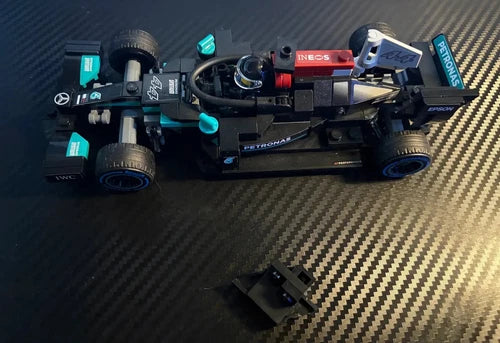 LEGO SPEED CHAMPIONS 76909 MERCEDES-AMG F1 W12 E PERFORMANCE & AMG PROJECT ONE
