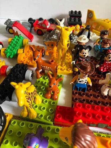 LEGO DUPLO HUGE LOT 430 PCS VEHICLES FIGURES & ANIMALS DISNEY FIGS