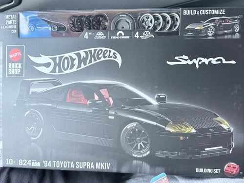 Hot Wheels Brick Shop '94 Toyota Supra MKIV 824pc Building Set HXD40