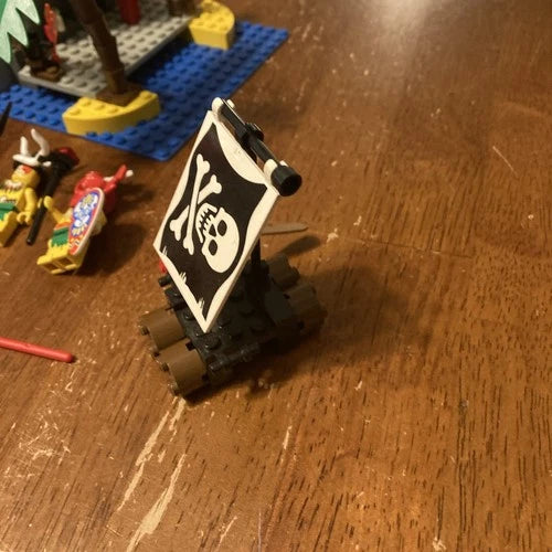 Vintage LEGO Pirates Set 1788 Treasure Chest 1995 Rare Islanders