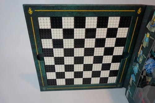 LEGO 851499 Lego Chess: Knights Kingdom II Used Complete
