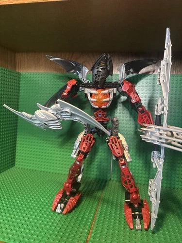 MEOW Bionicle Makuta Icarax 8953 With All Leeches 4 Hole Mask Read Description