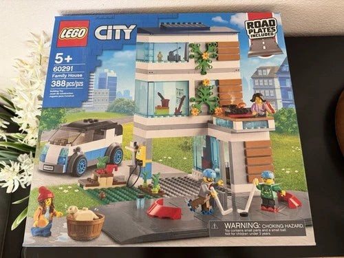 MEOW City 60291 Family House Complete Set 388 pcs Road Plates Included Age 5+