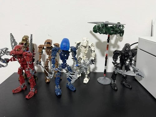 LEGO BIONICLE: Toa Metru Lot (8601, 8602, 8603, 8604, 8605, 8606) + 8811 lhikan